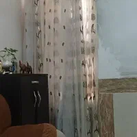 پرده تمیز و نو