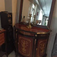 کنسول و آیینه