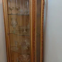 ویترین بسیار تمیز و نو