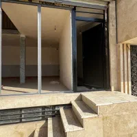 مغازه سه طبقه در نوبران ساوه