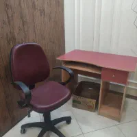 میز و صندلی و کمد