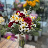 فروشنده آقا آشنا به امور گل آرایی و گیاه نیازمندیم