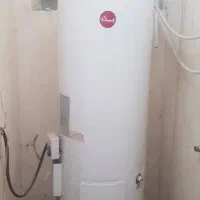 آبگرمکن گازی مخزندار ۱۶۷ لیتری با چهارپایه