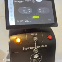 لیزر موهای زائد با دستگاه حرفه‌ای