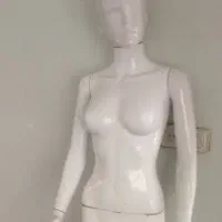 مانکن تمام قد