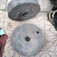 سنگ آسیاب قدیمی