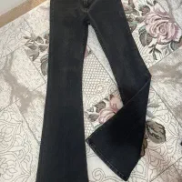 شلوار لی آبی  و دودی|لباس|قم, باغ شازده|دیوار