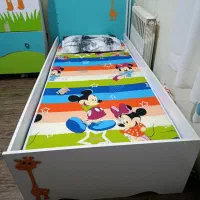 تخت،کمد،ویترین،میز کودک ،تشک سالم|تخت و صندلی بچه|قزوین, |دیوار