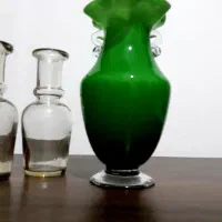 ظروف قدمتدار|کلکسیون اشیاء عتیقه|رشت, خمیران زاهدان|دیوار