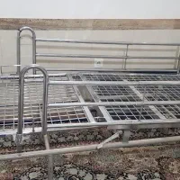 تخت بیمارستانی