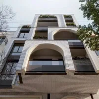 ساختمان-پزشکان-دو-اتاق-در-دل-رفت-و-آمدها