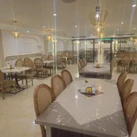 آشپز نیروی خدماتی ظرفشور