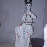 مجسمه چینی ۴۱ سانت