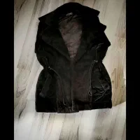 تعدادی لباس دست دو