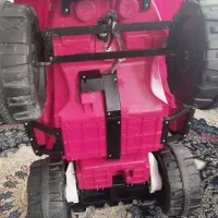 ماشین شارژی در حد نو|اسباببازی بچه|بادرود, |دیوار