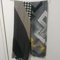 روسری در رنگ بندی