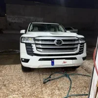 لندکروزGXR 2022 فول آپشن گذر موقت درحدصفر