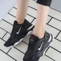 نیو نایک زنانه|کیف، کفش، کمربند|کاشان, فاز ۲ ناجی آباد|دیوار