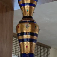 گلدان ۶۳ سانتی طلا کوب گل برجسته