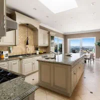 آپارتمان-175متری-لوکس-ویو-دار-معاوضه-با-باغ