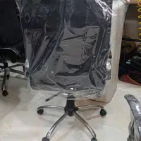 صندلی مدیریت و کارمندی پشت بلند|صندلی و نیمکت|قم, کلهری|دیوار