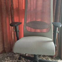 صندلی چرخدار اداری