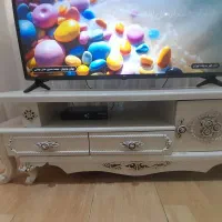 میز تلویزیون  و جاکفشی