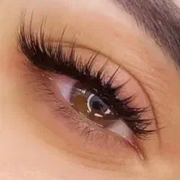 خدمات و اموزش اکستنشن مژه