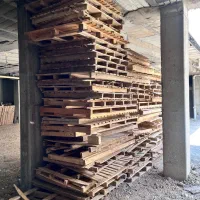 فروش ۷۳ عدد پالت چوبی ساختمانی ابعاد متنوع یکجا