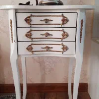 میزتلفن سفید