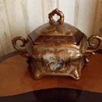 ظرف زیر خاکی