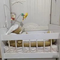 تخت کنار مادر نندو شو