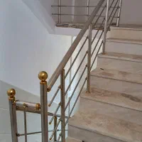 نرده استیل ضدزنگ، شیک، ایمن و ماندگار|خدمات پیشه و مهارت|خرم‌آباد, |دیوار