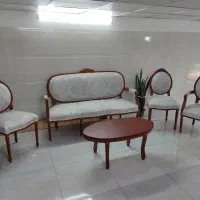 مبلمان و ناهارخوری فرانسوی