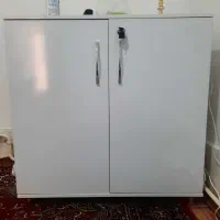 کمد وسایل ارایشی.لباس.کتاب