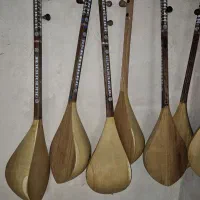 دوتار دمبوره|سازهای سنتی|قم, بیست متری ولیعصر|دیوار