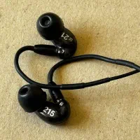 ایرفون مانیتورنیگ Shure SE215|لوازم جانبی موبایل و تبلت|تهران, اکباتان|دیوار