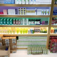 استخدام در فروشگاه پوستی