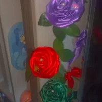 گل رز روبانی