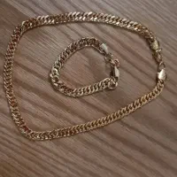 گردنبند و دستبند رنگ ثابت