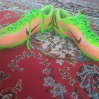 کفش فوتبال چمنی|کیف، کفش، کمربند|ابریشم, |دیوار