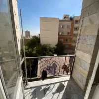 اوین درکه. ۱۲۰ متر دو خواب