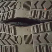 کفش ایمنی چرمی..جلو اهنی.سایزه ۴۰تا ۴۲.میخوره|کیف، کفش، کمربند|پاکدشت, پاکدشت (مامازند)|دیوار