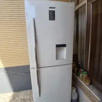 یخچال فریزر تمیز و سالم