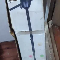 سه پایه میکروفون