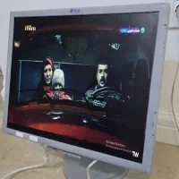 مانیتور تخت به همراه اشانتیون