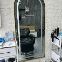 دکور ارایشگاه مردانه|آرایشگاه و سالن‌های زیبایی|رشت, یخسازی|دیوار