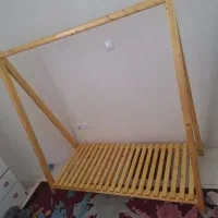 رگال|بندرخت و رخت‌آویز|همدان, |دیوار