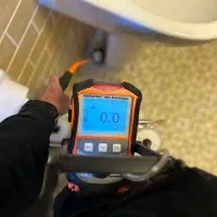 نشت یابی با دستگاه تشخیص ترکیدگی لوله نشتیابی