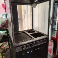 مغازه ساندویچی و پیتزا